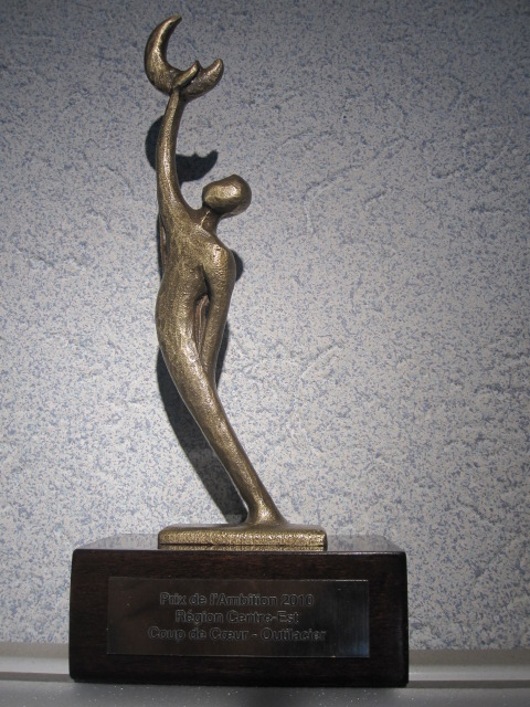 Prix Ambition 2011 coup de coeur outilacier statue